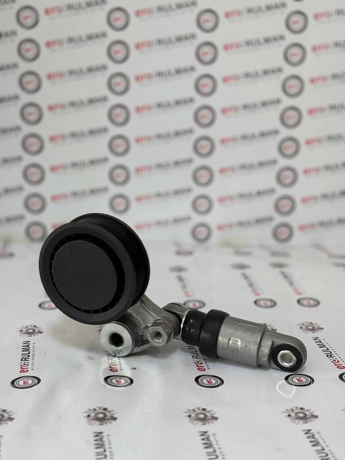 076 145 261 A  WOLKVAGEN CRAFTER 2.5 TDI  GERGİ KÜTÜĞÜ ---- 534027810  ---
